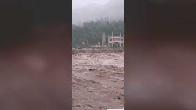 福建暴雨预警!武夷山已全市停水!景区全面闭园