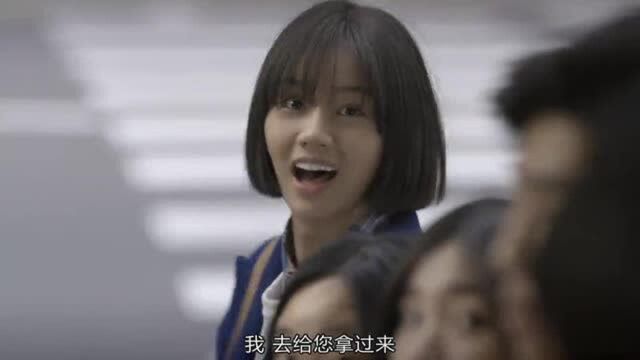 原来这才是表情包的出处,这么可爱的女孩子谁能不爱?