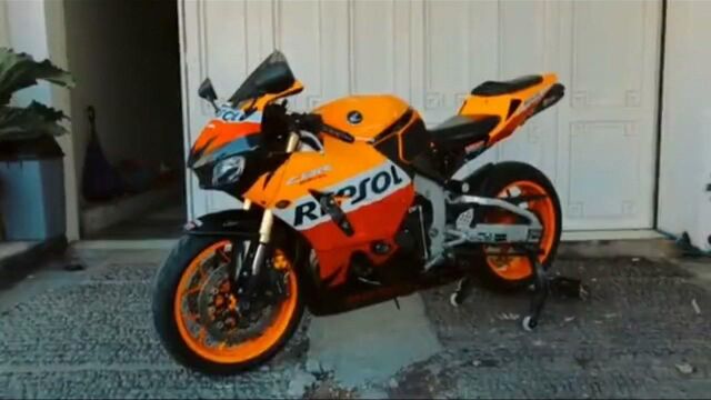 中量级经典跑车 本田CBR600RR