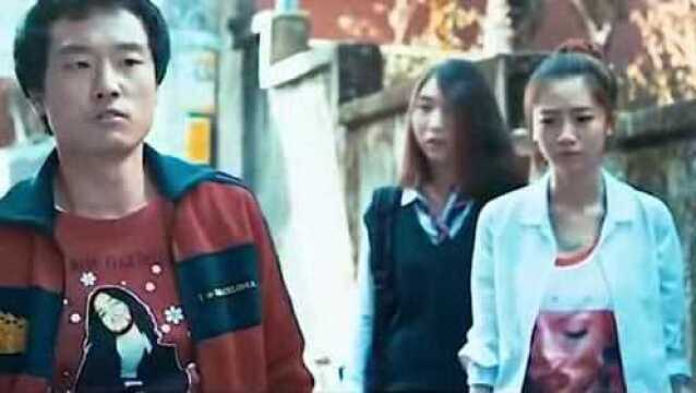 不要小看穿西服的公司员工,也许就是隐藏的高手.