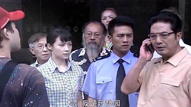 小混混欺负小区的保安,老总看到后直接打电话,叫人来公司打架!