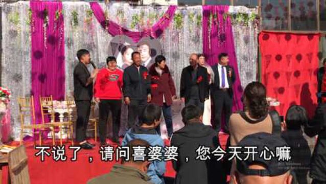 实拍农村结婚现场,蛋蛋来学习经验,全程热闹掌声不断