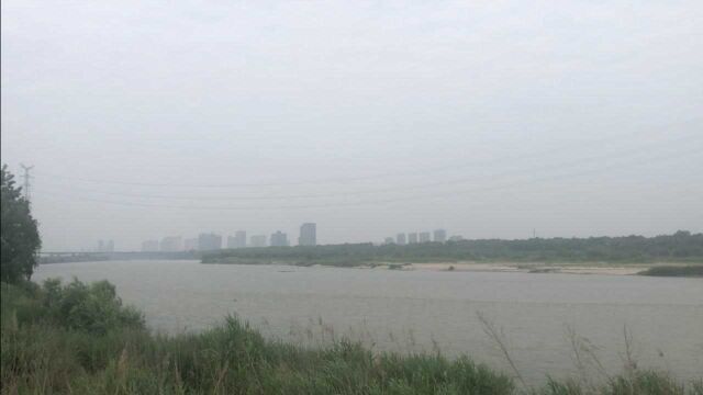 污水净化后变景观 西安湖补给水来自污水处理厂中水