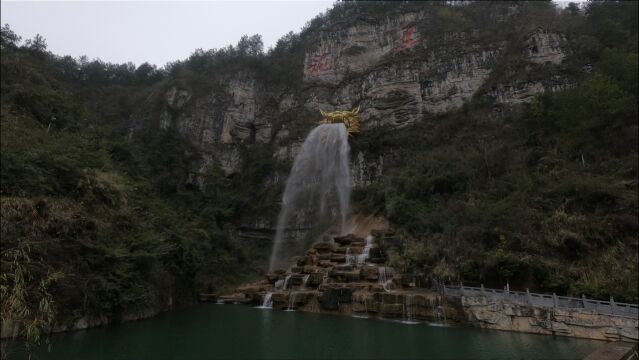 世界最大的水龙头,用12吨黄铜建造,位于贵州黔南州龙里县