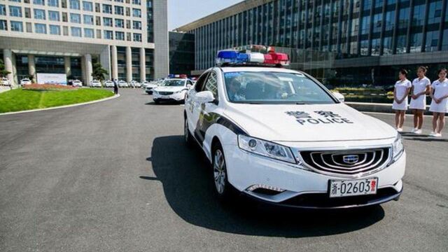 中国警车再次换代升级,合资品牌均落选,国产车霸气十足