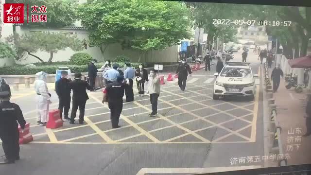 考生忘带身份证,民警不到5分钟帮其办理临时身份证明