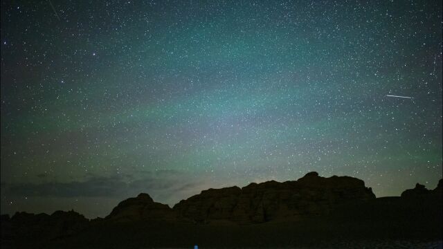 100秒仰望新疆如梦星空,每一帧都是壁纸!