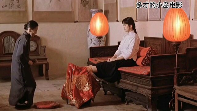 张艺谋“最红”的电影,91年上映,全片无任何裸漏,最后却被禁播