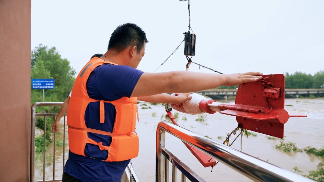 “风雨逆行者”守护江河安澜:谢谢你,大连水文人!