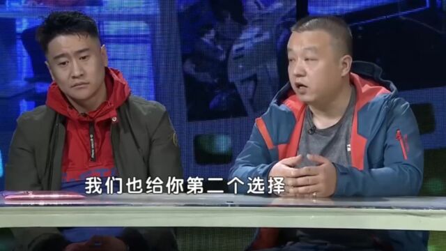 为了表达更大的诚意,装修公司愿意送给业主一个电视墙