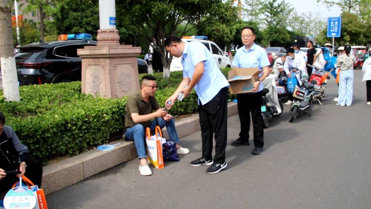 民建济宁市直八支部贴心服务 助力高考