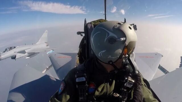 阅海峡,砺锋刃!东部战区空军《砺刃》震撼来袭