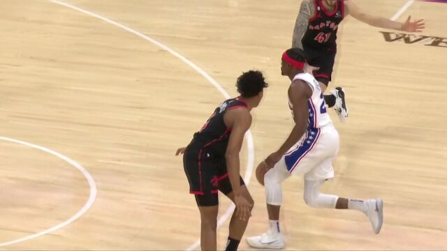 NBA常规赛：猛龙vs费城第2节英文原声回放