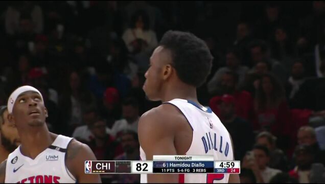 NBA常规赛：公牛vs活塞第3节中文解说回放