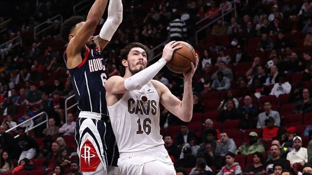 NBA·卡椒缺战快船惨败骑士