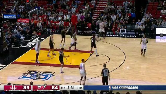 NBA常规赛：火箭vs热火第4节中文解说回放