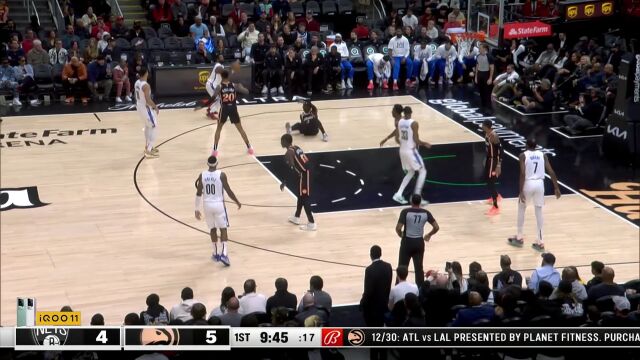 脚踝终结者！欧文三分线外晃到防守三分一箭穿心