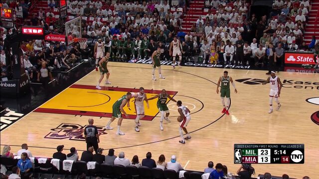 个人的极致表演 巴特勒百分百命中率连下11分点燃主场
