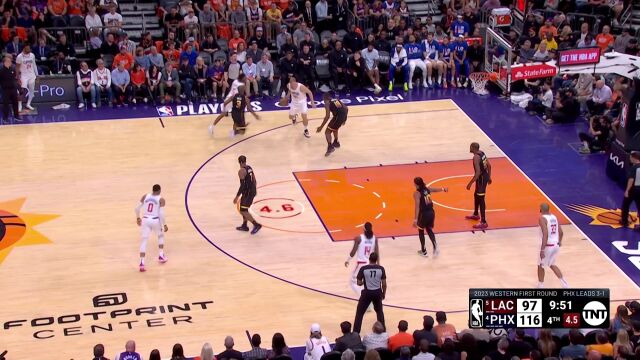 由我扛起球队前行！ 普拉姆里直杀篮下连得五分