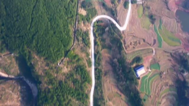 航拍慈利县通津铺镇苗山村,故乡的原风景!