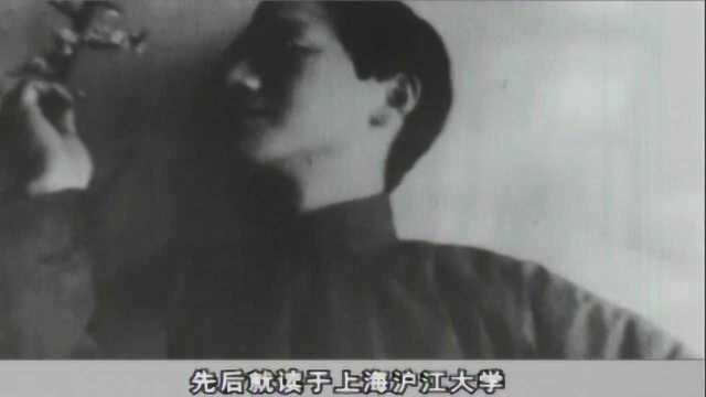 1921年徐志摩开始创作新诗,加入文学研究会,任大学教授!