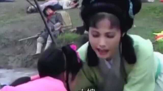 苏三传奇:自杀女子前来安慰小女孩,却不知小女孩以后名动京城