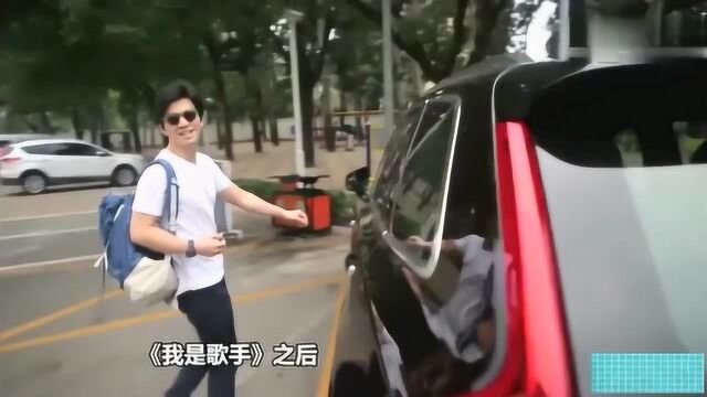 李健豪车首曝光,至今没在北京买房子,蹦跳仿佛年轻20岁!