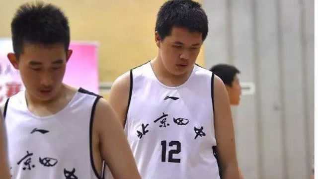 王治郅归化亲儿子,王熙麟加入中国青训,网友:为啥不去NBA?