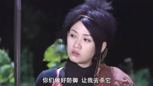 美女初到异世界,三级就敢扛着菜刀砍BOSS,真是比男人还猛