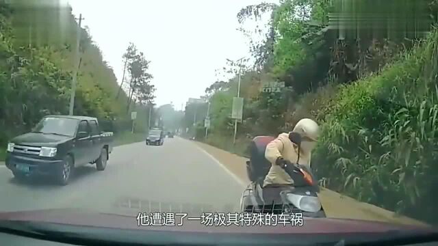 看着就疼!电动车男子惨遭叉车疯狂横扫,拍下全过程