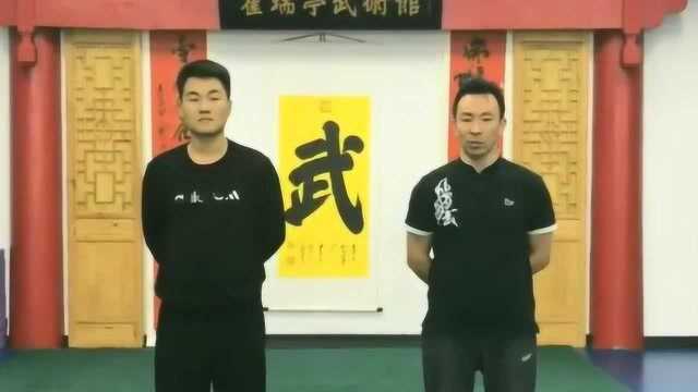 七星螳螂拳实战演示,这才看出螳螂拳的厉害之处,不仅快,而且狠