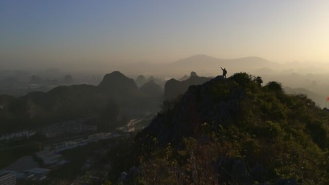 西峰日出,与桂林老八景之西峰夕照比,哪个更美?桂林登山系列1西峰