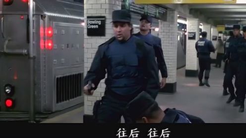 经典过瘾的好片，纽约地铁的特警，两人经常想象出不同的方法去打劫运钞列车
