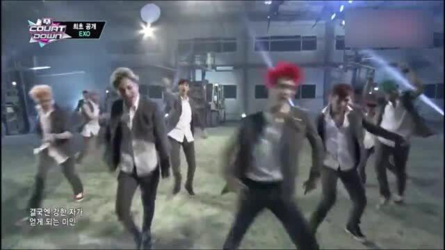 EXO《咆哮》现场,十二个人的表演超赞,又是一场的回忆杀