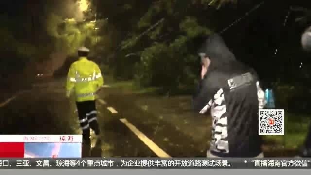 “浪卡”登陆:记者直击风雨袭卷而来 嘉积博鳌交通一度受阻