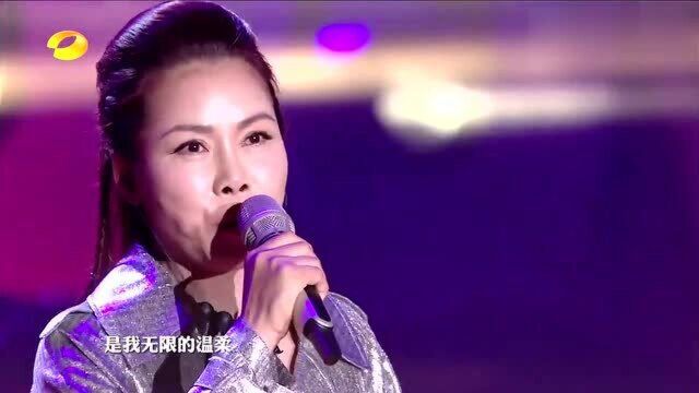 田震演唱《执着》开口让人陶醉,浑厚豪放的嗓音动人心魄