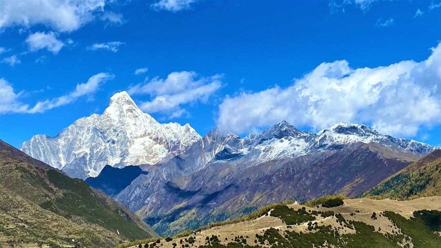 自驾四川阿坝州,终于看到四姑娘山全貌,航拍海拔6250米雪山幺妹峰,太美了