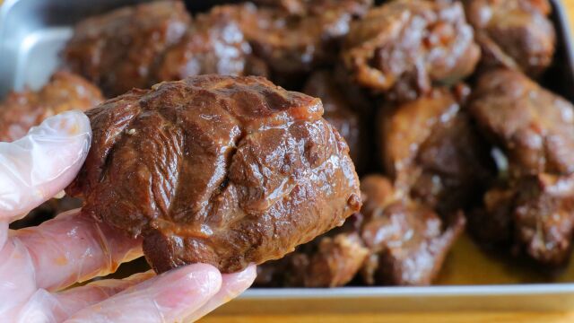 用3斤猪腱子肉在家自制卤酱肉,劲道好吃,比吃卤牛肉经济实惠!