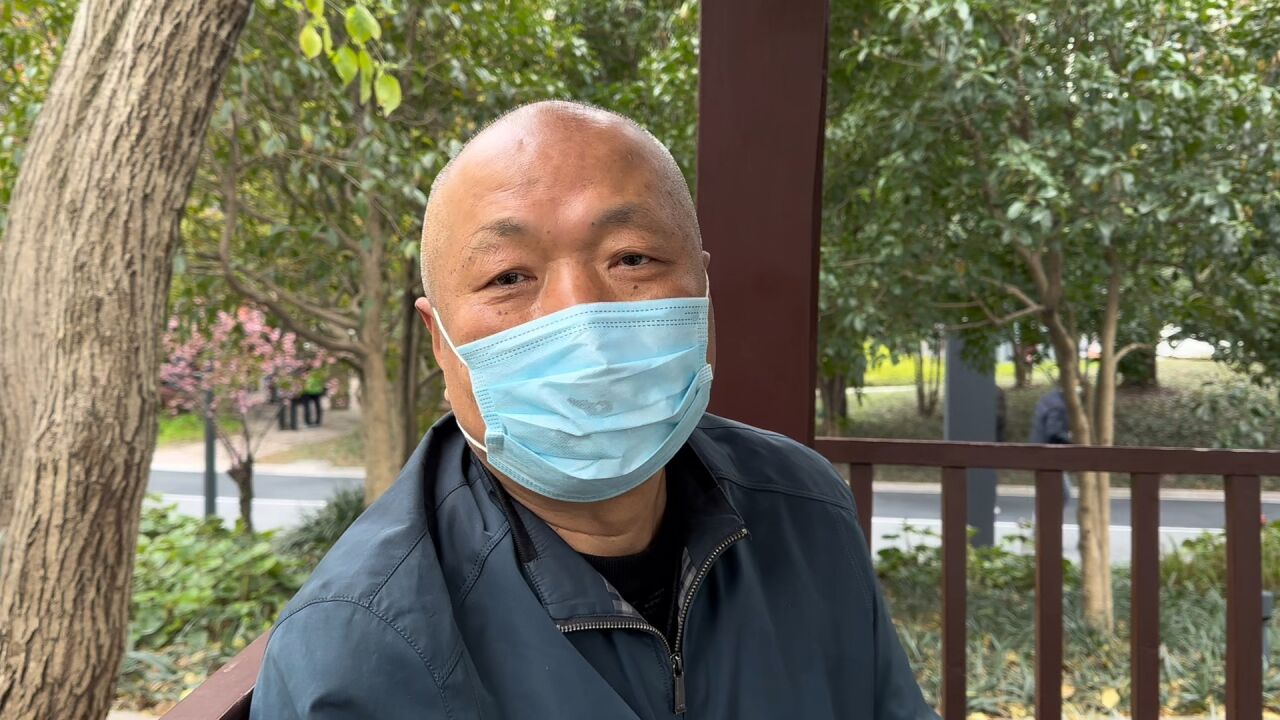 上海单身爷叔,养老送终“失智”父亲,谈一个人怎么养老令人深思