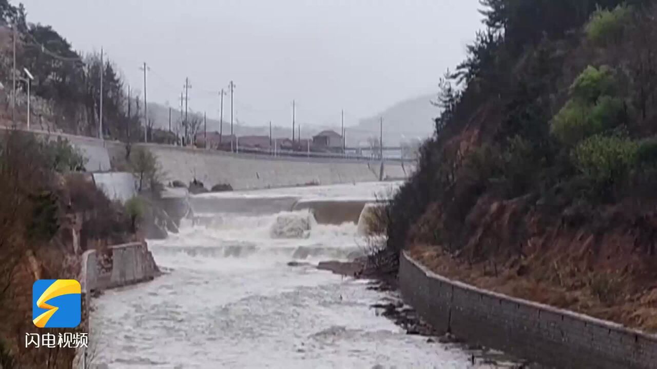 渔船全部返港 景区全部关闭!崂山发布暴雨红色预警 多地降下大暴雨