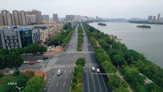 南阳市滨河大道美丽街景