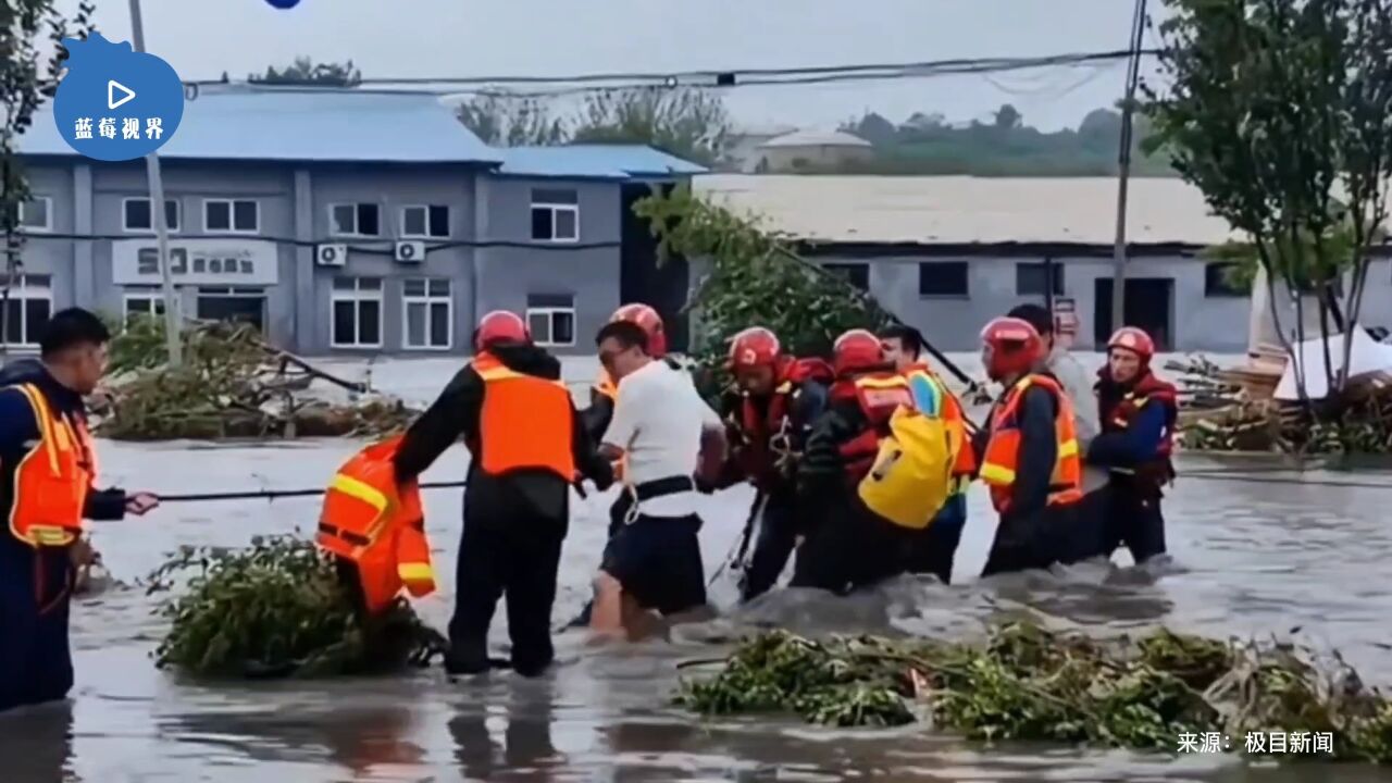 北京暴雨致房山一快递配送站80人被困,官方:均已平安转移