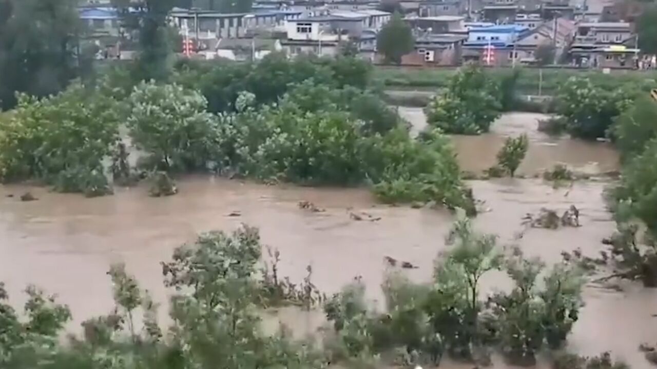 现场直击!航拍暴雨中的北京门头沟区