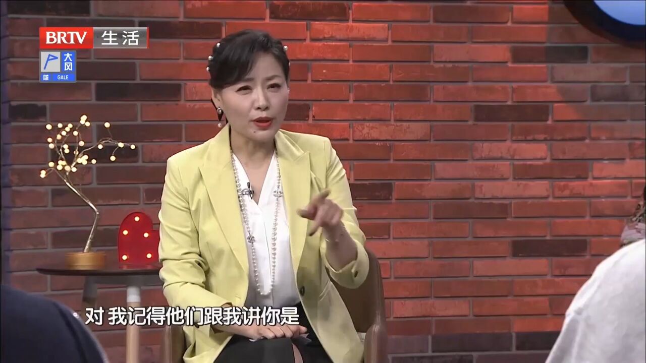 小伙深藏不露,不仅是编程大佬,空闲之余还会说相声