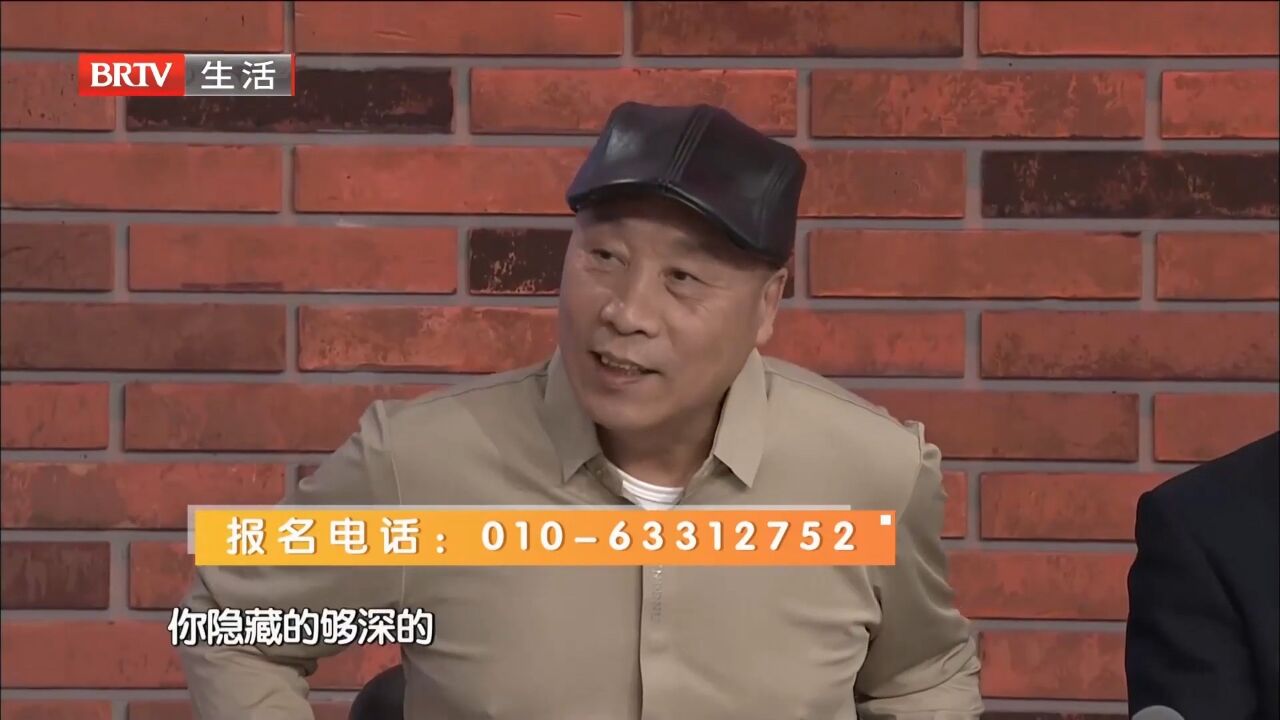 刘先生深藏不露,周先生也不甘示弱,现场朗诵诗词