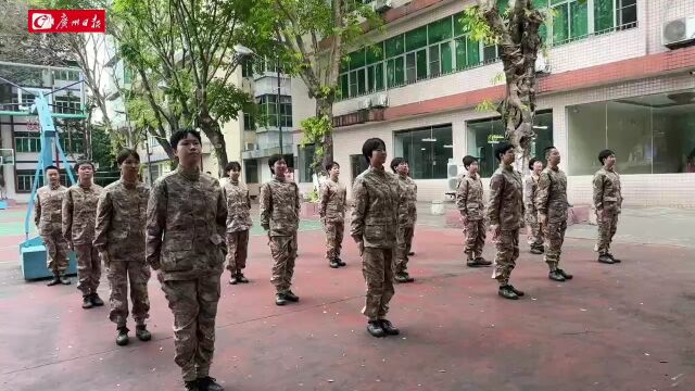 广州38名女兵，起运！她们以飒爽姿态赴强军之约-腾讯新闻