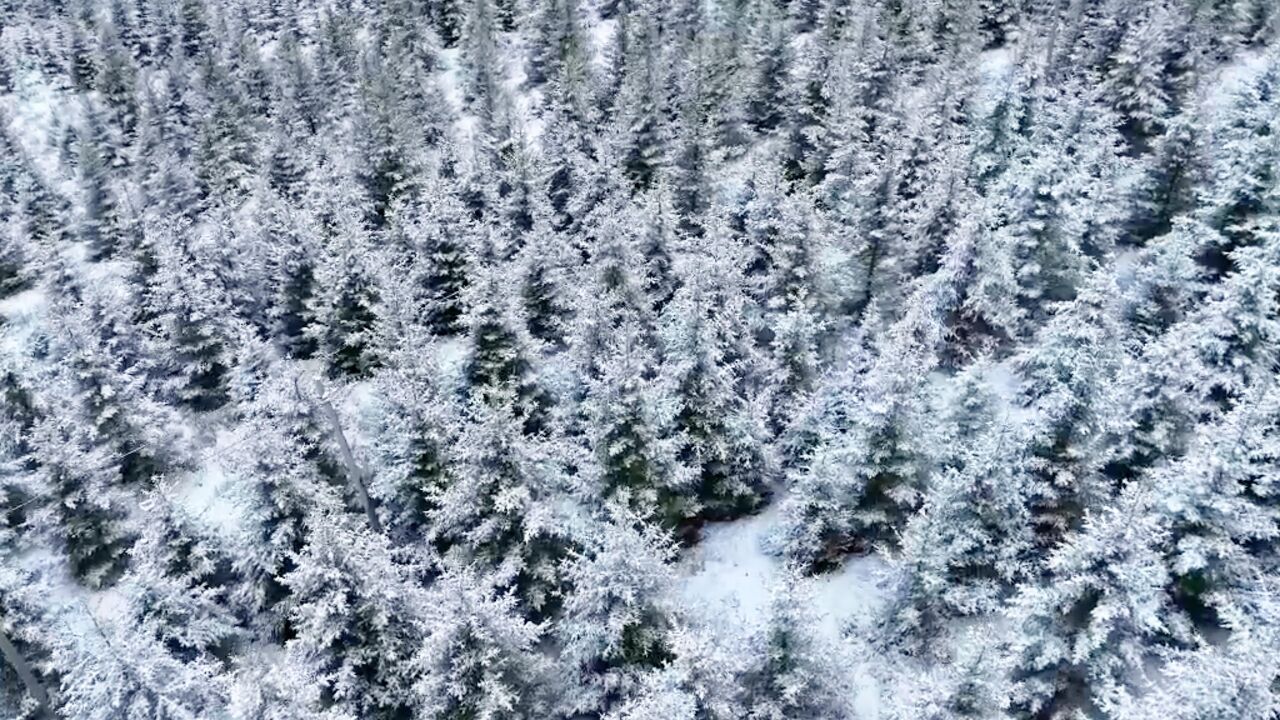 千城胜景|宁夏西吉:四月雪映月亮山