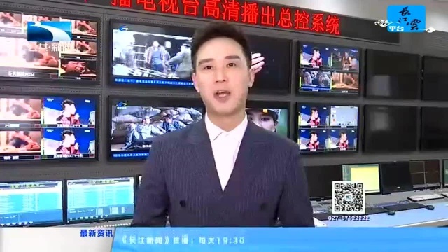 咸宁“春风行动”招聘会吸引万余求职者