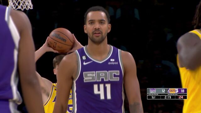 NBA季前赛：国王vs湖人第1节中文解说回放