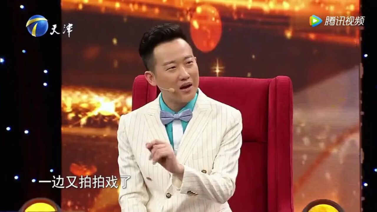 杜玉明晒出年轻时照片,学京剧出身的他,年轻时英姿飒爽